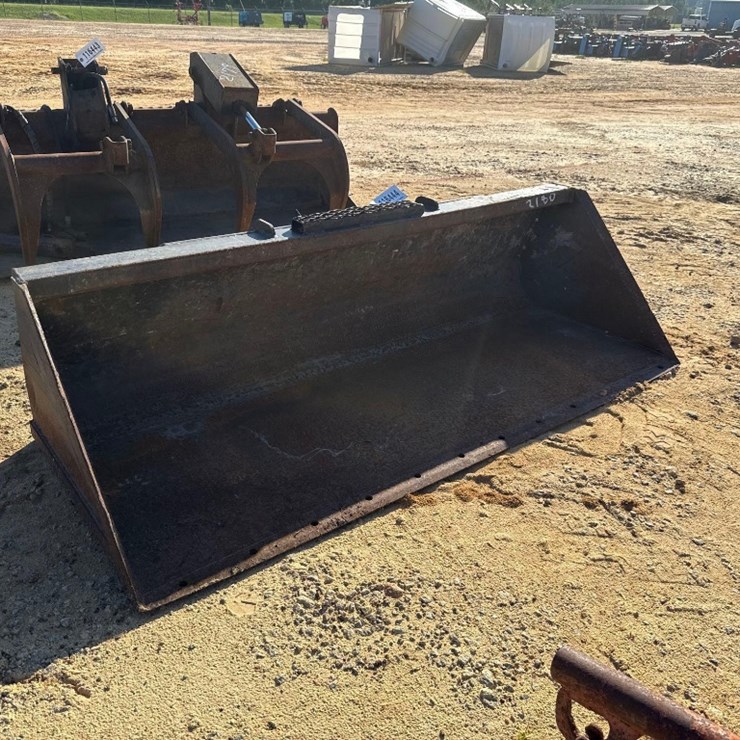 2180 - 6' QUICK ATTACH BUCKET