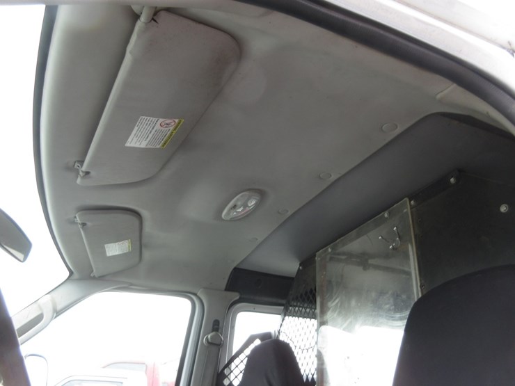 2011-utility-van-image-21