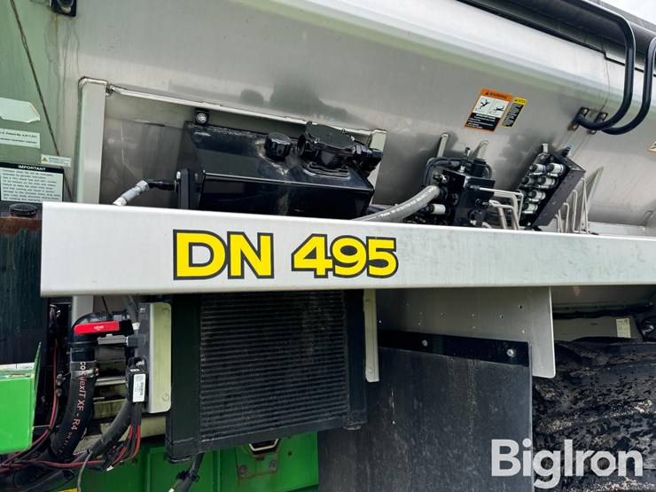 2021-john-deere-f4365-image-14