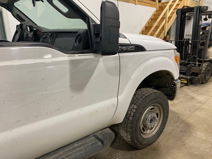 2012-ford-f350-image-8