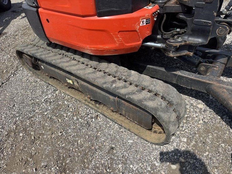2019-kubota-u35-4-image-7
