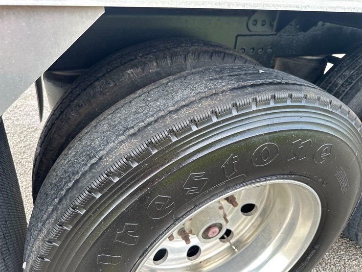 2019-40'-timpte-grain-trailer-image-23