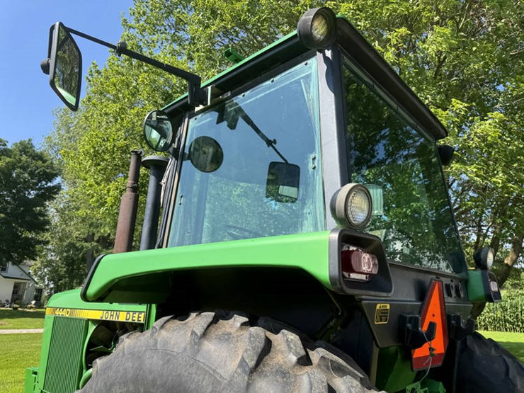 1979-john-deere-4440-image-21
