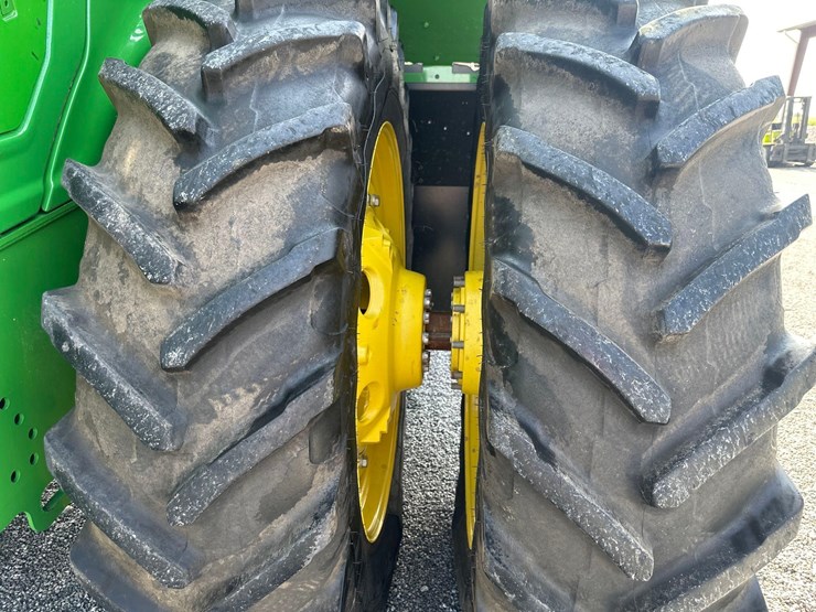 2022-john-deere-9r-390-image-12