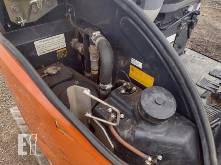 2021-hitachi-zx26u-5-image-41