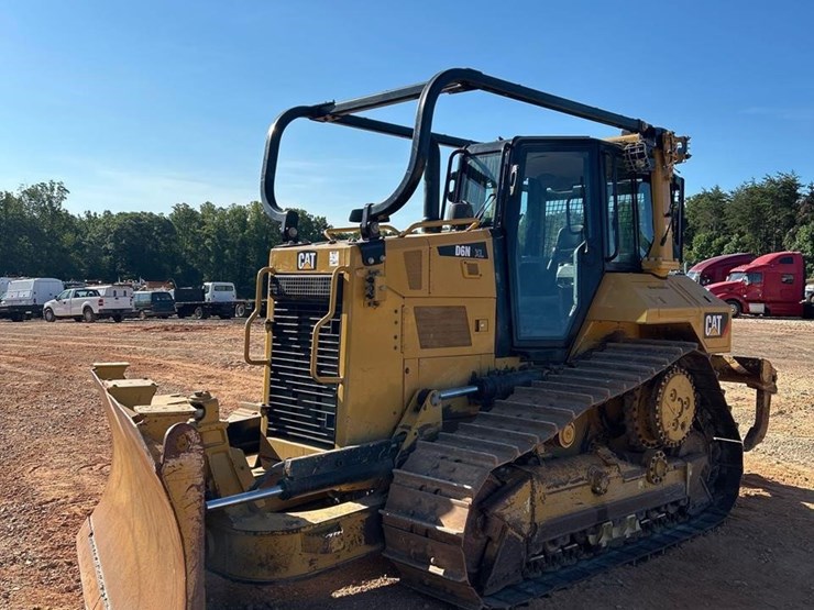 2018-caterpillar-d6n-xl-image-2