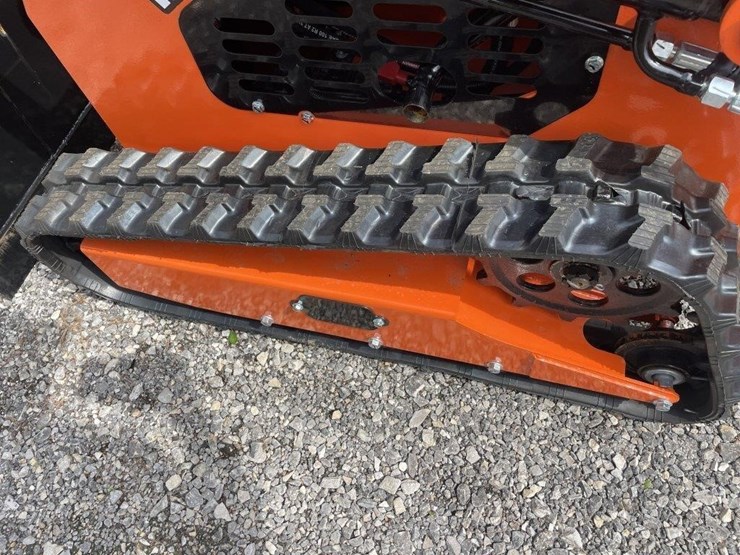 new-mms-skid-steer-loader-image-2