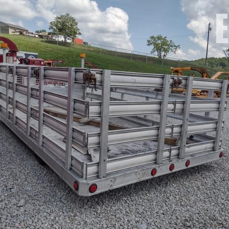 TRUCKCRAFT STAKE BODY