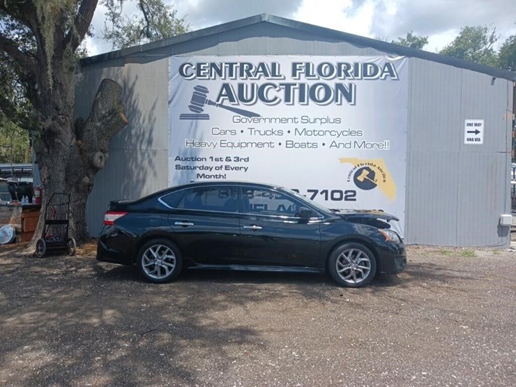 2014-nissan-sentra-runs/moves-s-image-1