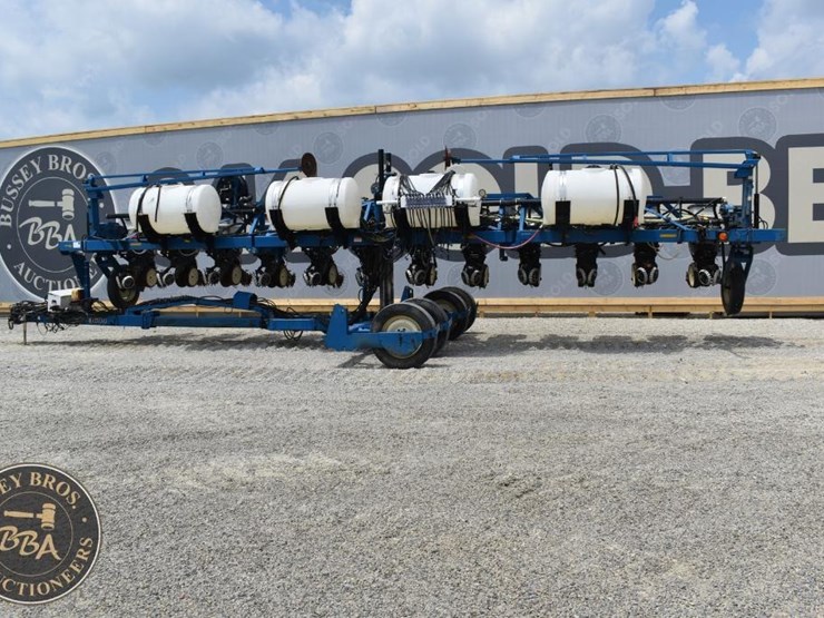 2005-kinze-3600-image-3