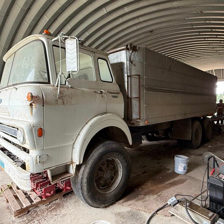 1974 CHEVROLET 70