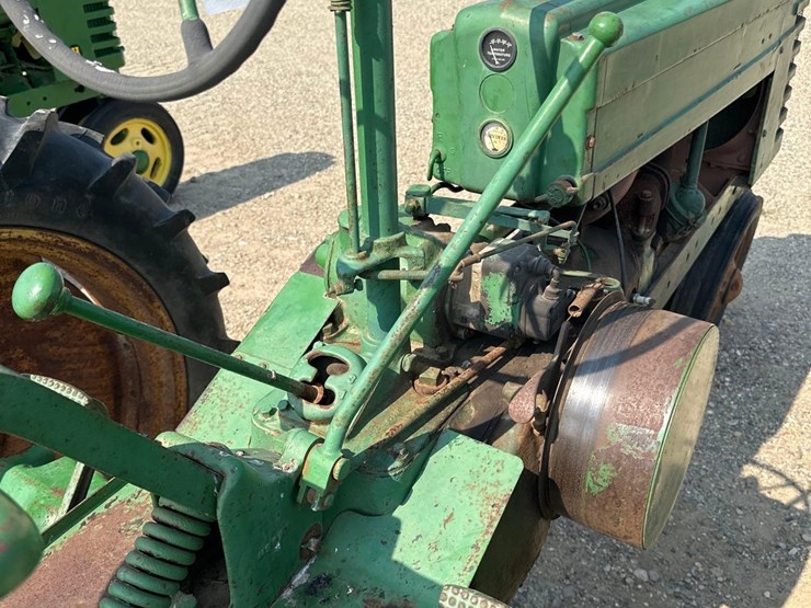 john-deere-h-image-9