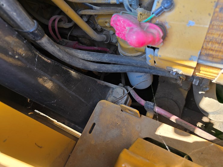 2005-caterpillar-953c-image-110