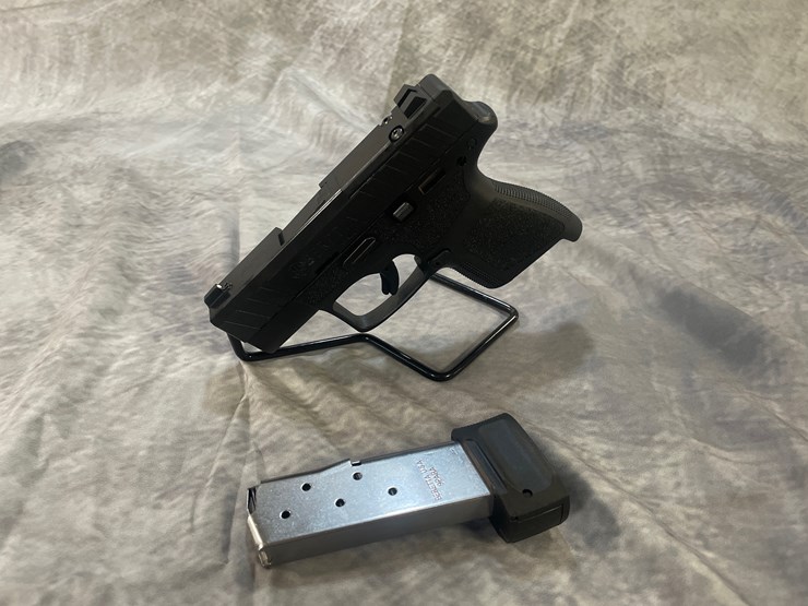 #4352-•-beretta-apx-a1-9mm-luger-pistol,-sn:-axc158923-image-18
