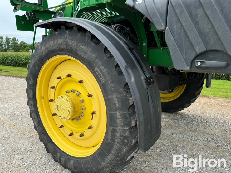 2015-john-deere-r4045-image-19