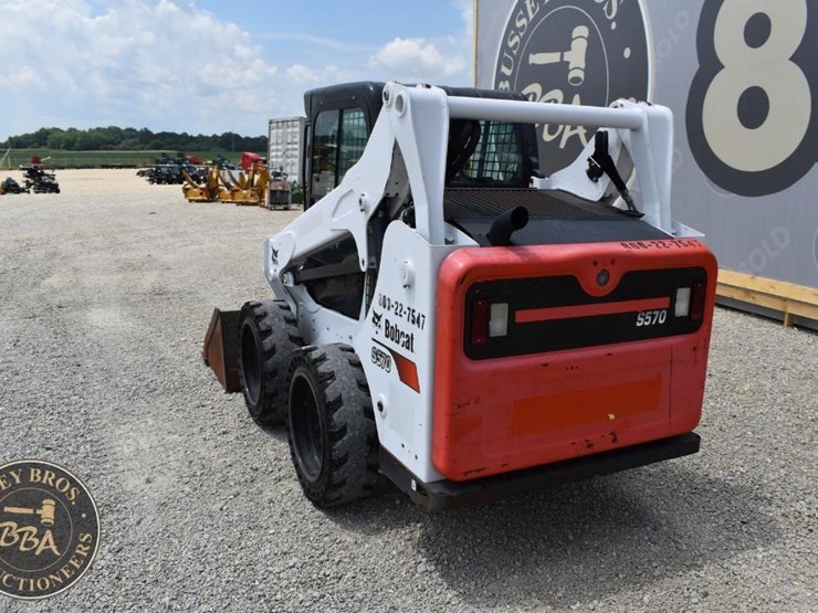 2018-bobcat-s570-image-12