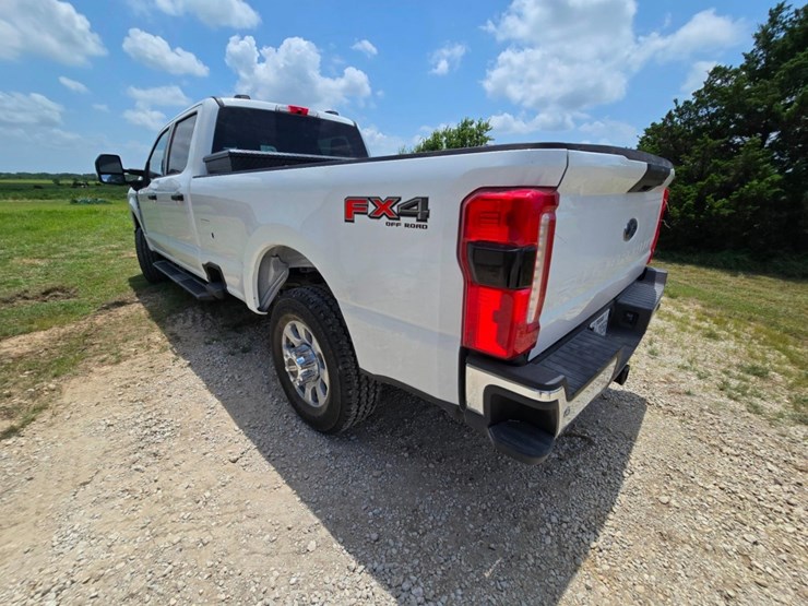 2024-ford-f350-image-6