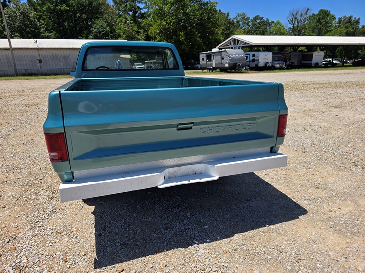 1977-chevrolet-custom-deluxe-image-19