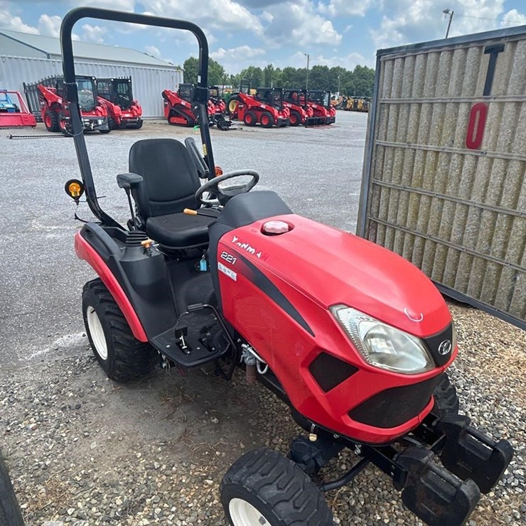 YANMAR 221