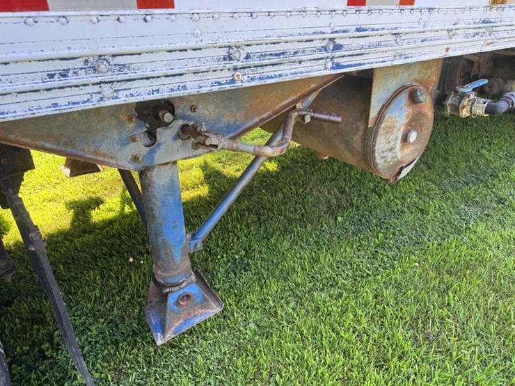 #1433-•-1976-tempte-34’-van-body-storage-trailer-image-10