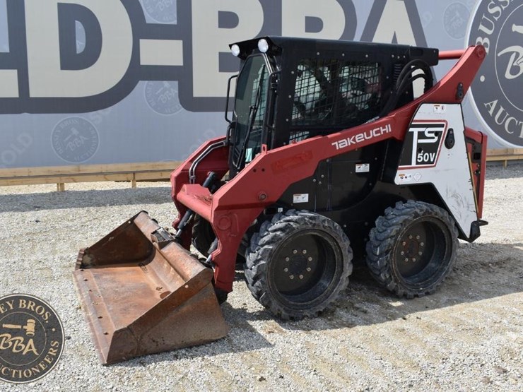 2017-takeuchi-ts50v-image-1
