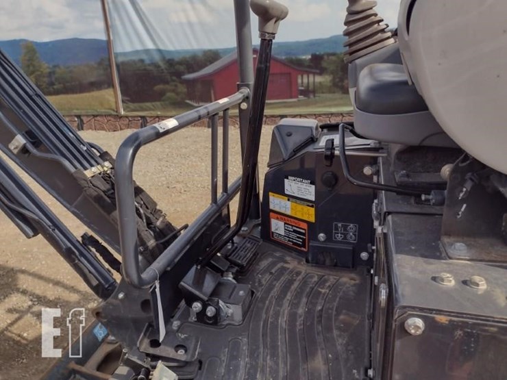 2022-deere-17g-image-11