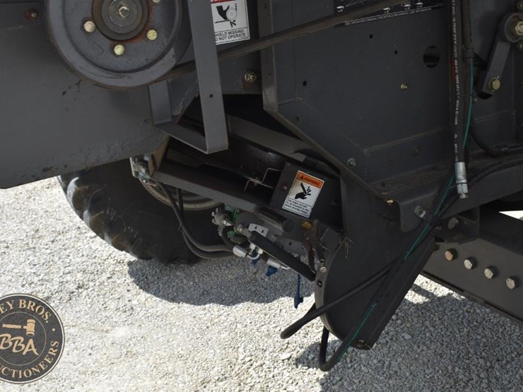 2007-massey-ferguson-9690-image-24