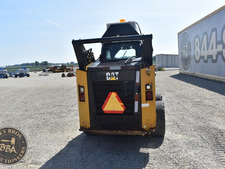 2018-caterpillar-262d-image-17