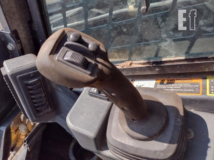 2020-deere-333g-image-10