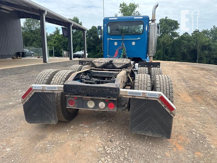 2001-peterbilt-378-image-6