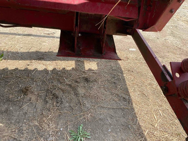 case-ih-8340-image-34