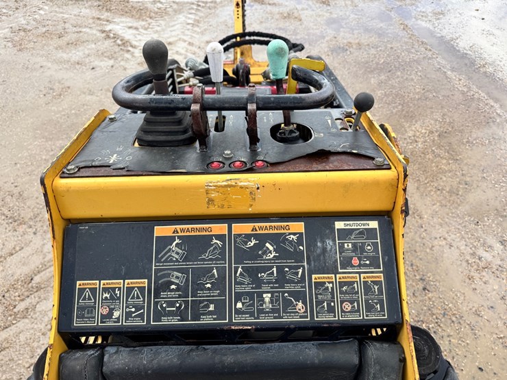 #22501-•-2016-vermeer-5725t-compact-loader-image-4
