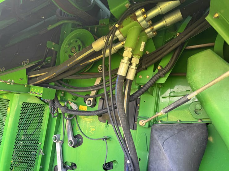 2010-john-deere-2010-image-65