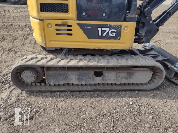 2022-deere-17g-image-34