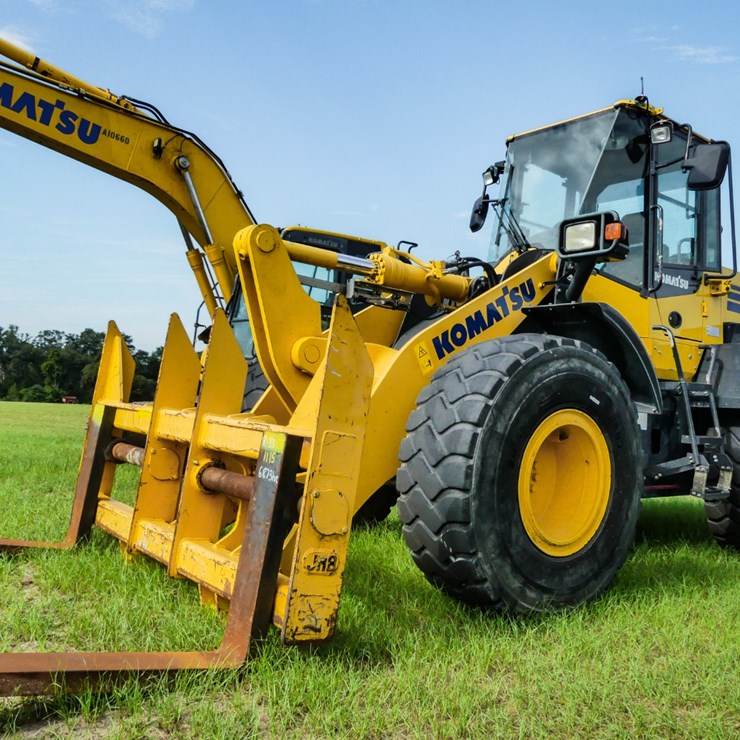 2014 KOMATSU WA270
