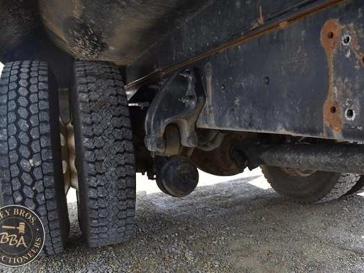 2012-kenworth-t370-image-48
