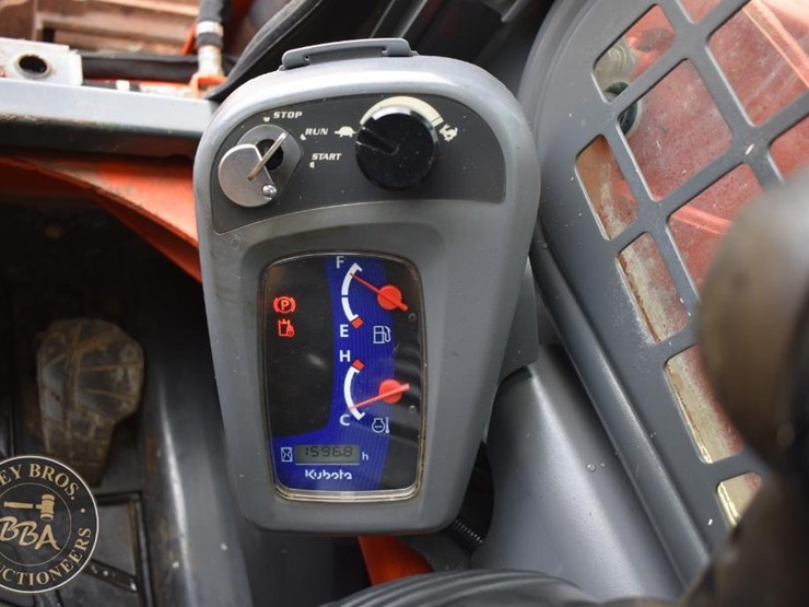 2017-kubota-ssv65-image-53
