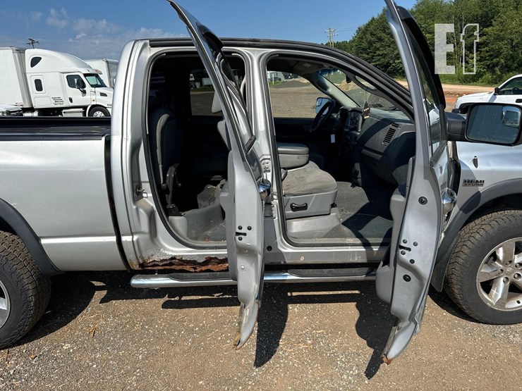 2007-dodge-ram-1500-image-12