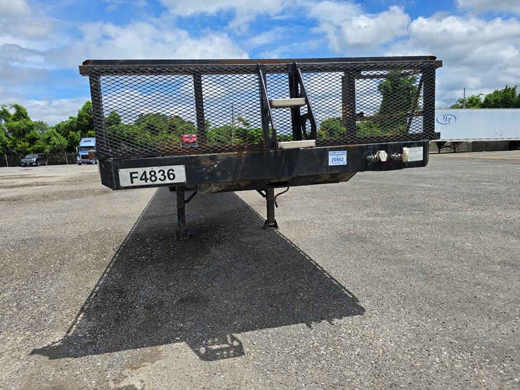 2015-great-dane-48'-x-102"-image-65