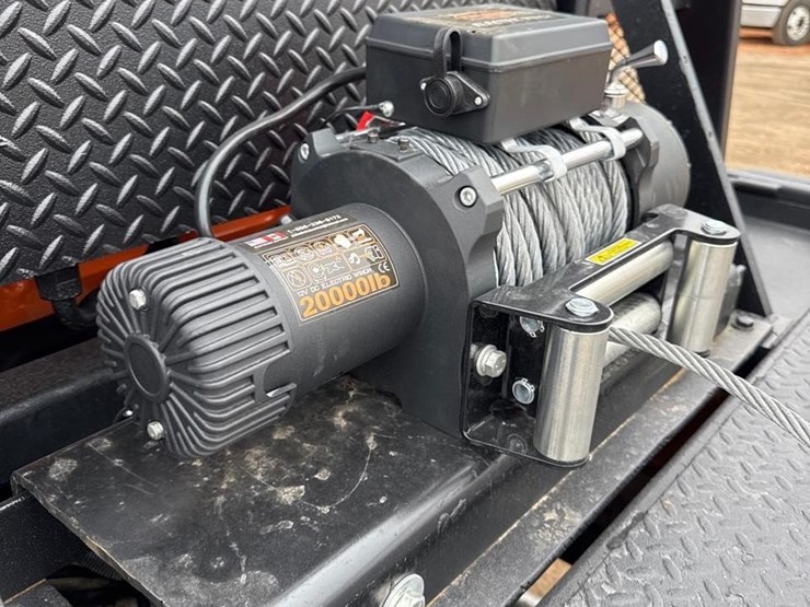 2012-ford-f650-sd-image-8