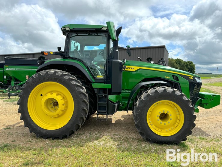 2023-john-deere-8r-340-image-4