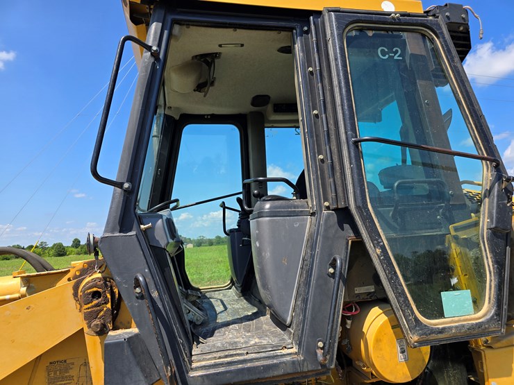2005-caterpillar-953c-image-127