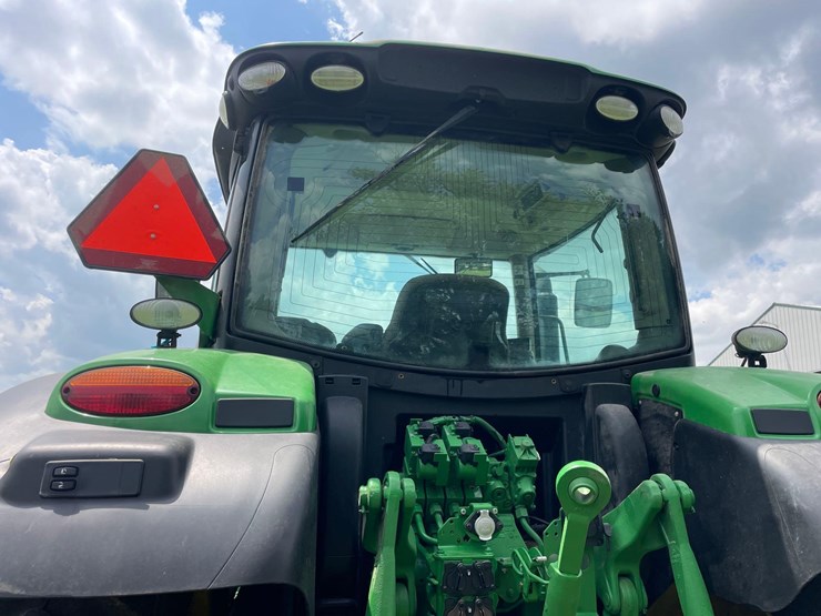 2015-john-deere-6155r-image-14