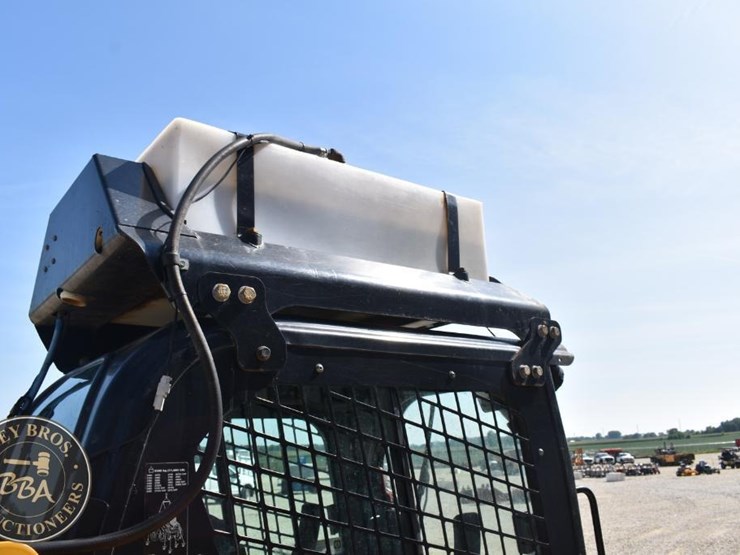 2018-caterpillar-262d-image-53
