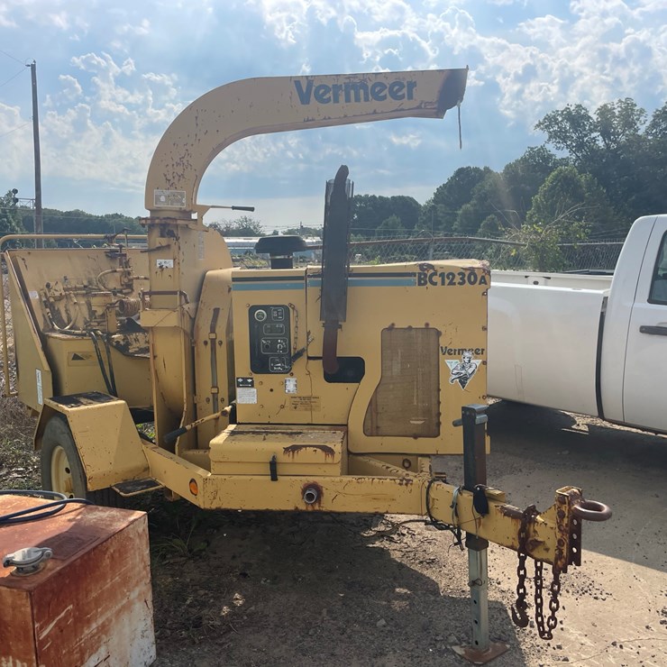 2000 VERMEER BC1230A