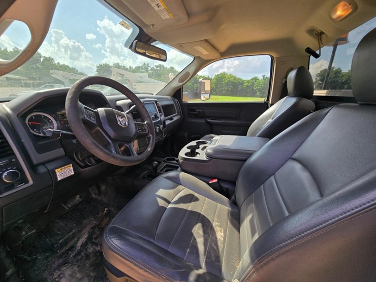 2018-dodge-ram-5500-image-22