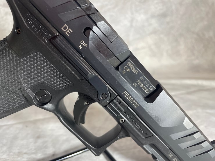 #4394-•-walther-pdp-9mm-luger-pistol,-sn:-feb0722-image-10