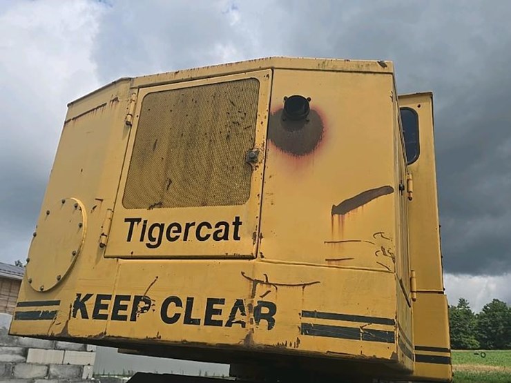2004-tigercat-240b-image-74