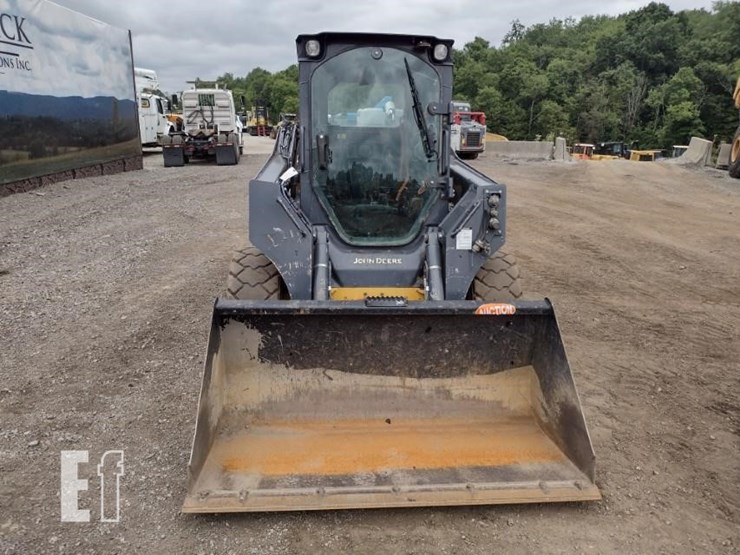 deere-324g-image-2