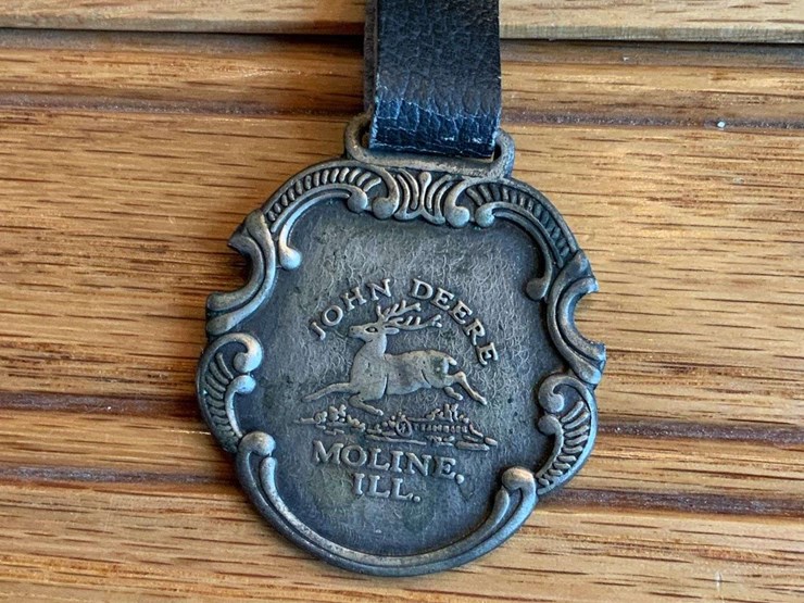 (2)-john-deere-watch-fobs-image-3